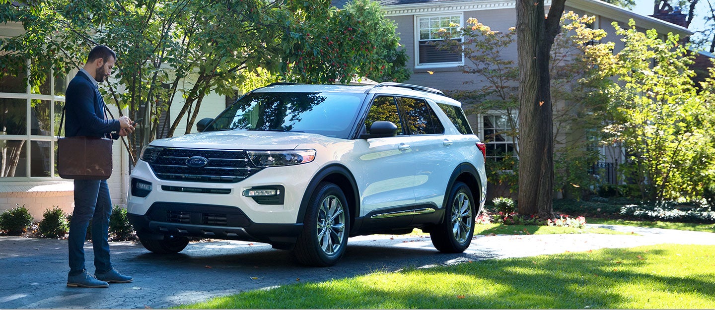 Serra Ford Rochester Hills in Rochester Hills MI