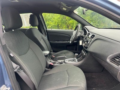 2011 Chrysler 200 Touring