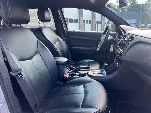 2012 Chrysler 200 Limited