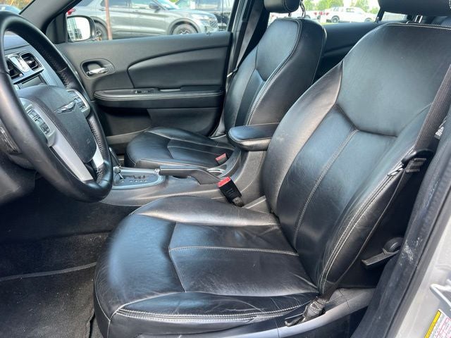 2012 Chrysler 200 Limited