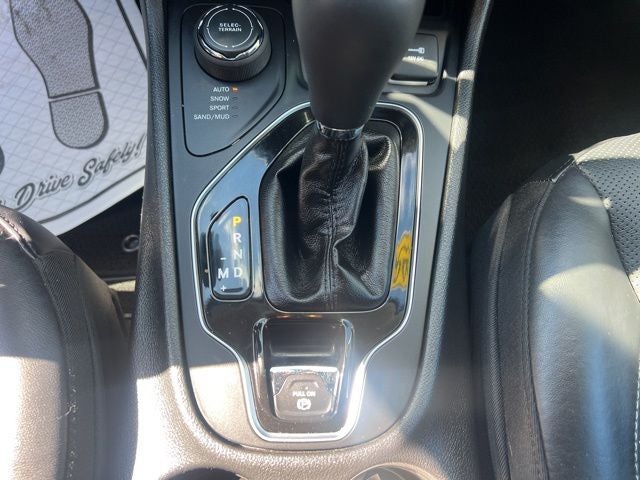 2019 Jeep Cherokee Overland