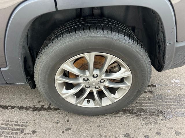 2021 Jeep Cherokee Latitude Lux
