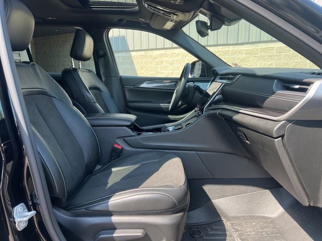 2022 Jeep Grand Cherokee Altitude