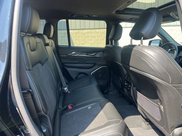 2022 Jeep Grand Cherokee Altitude