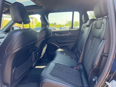 2022 Jeep Grand Cherokee Altitude