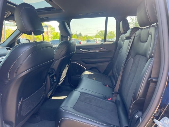 2022 Jeep Grand Cherokee Altitude