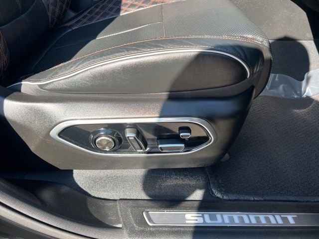 2023 Jeep Grand Cherokee Summit