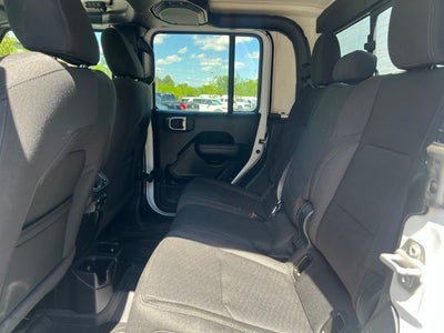 2022 Jeep Gladiator Sport