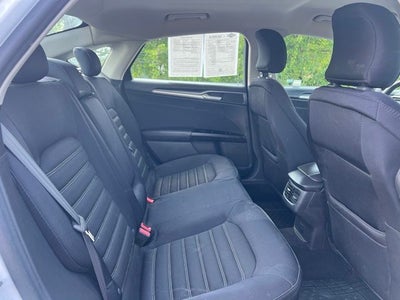 2015 Ford Fusion SE