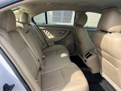 2017 Ford Taurus SEL