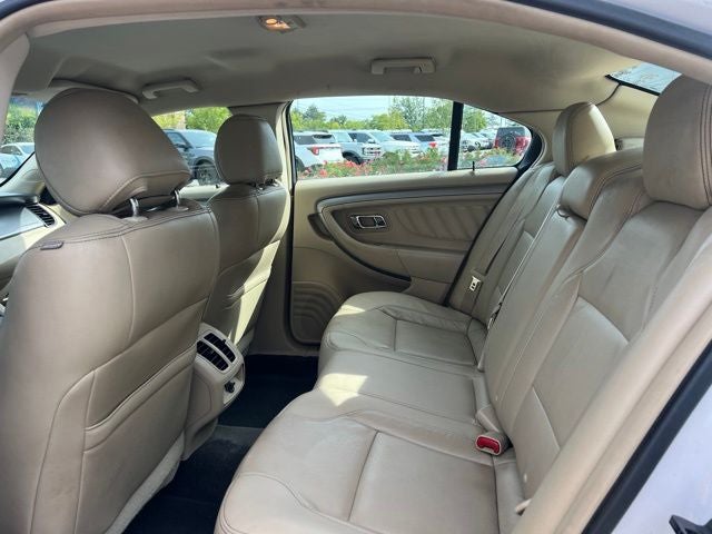 2017 Ford Taurus SEL