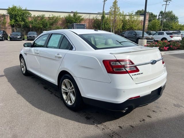 2017 Ford Taurus SEL