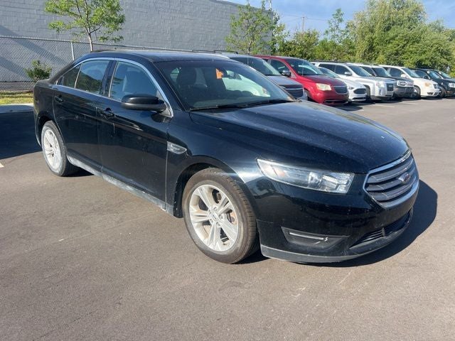 2017 Ford Taurus SEL