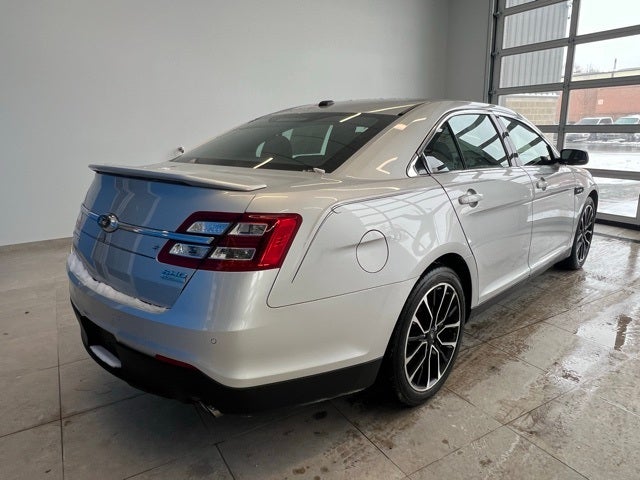 2019 Ford Taurus SHO