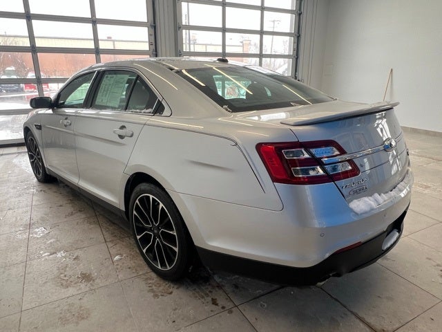 2019 Ford Taurus SHO