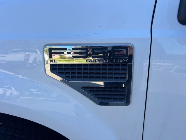2009 Ford F-350SD XL DRW