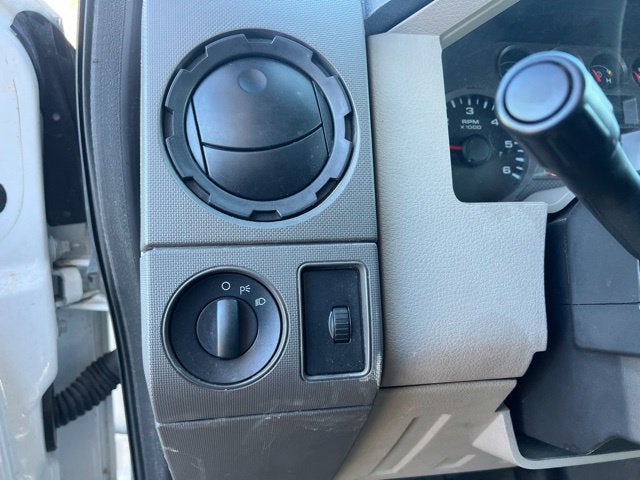 2009 Ford F-350SD XL DRW