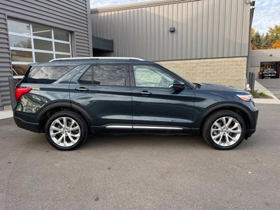 2023 Ford Explorer Platinum