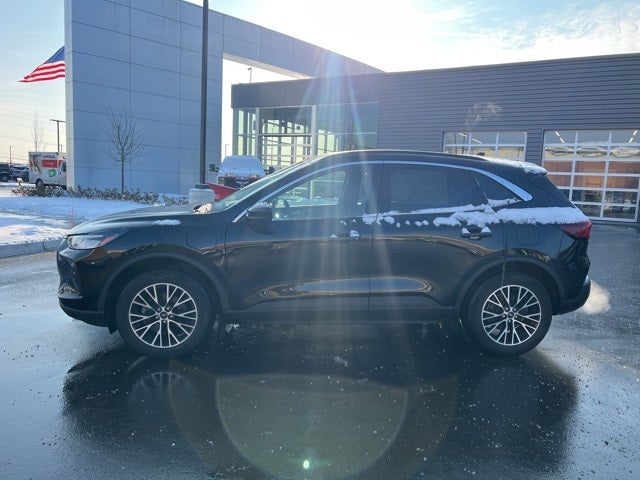 2023 Ford Escape Plug-In Hybrid Base