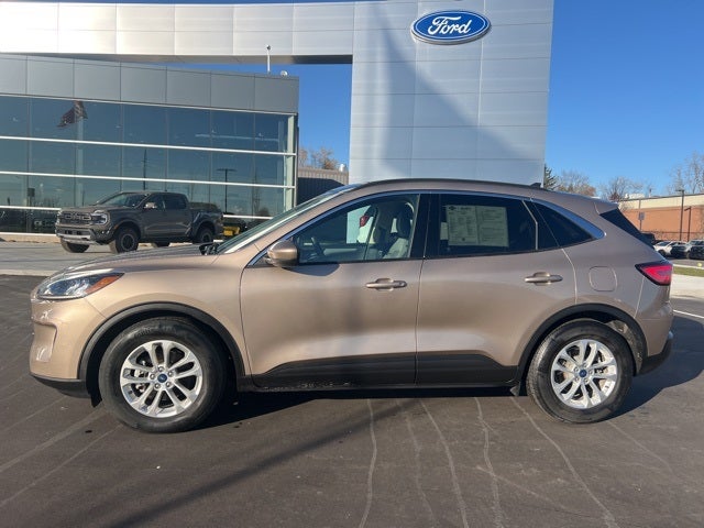 2020 Ford Escape SE
