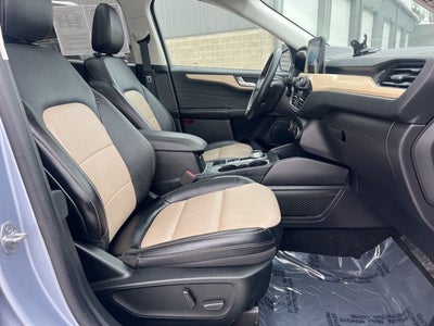 2022 Ford Escape Titanium Hybrid