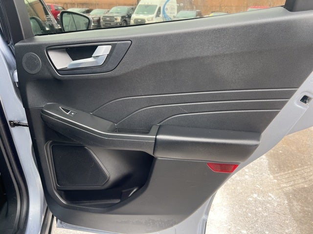 2022 Ford Escape Titanium Hybrid