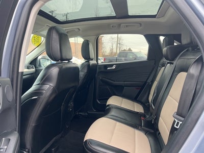 2022 Ford Escape Titanium Hybrid