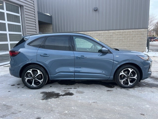 2023 Ford Escape Hybrid ST-Line Elite