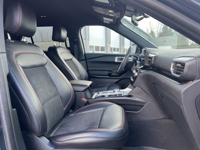 2024 Ford Explorer ST-Line
