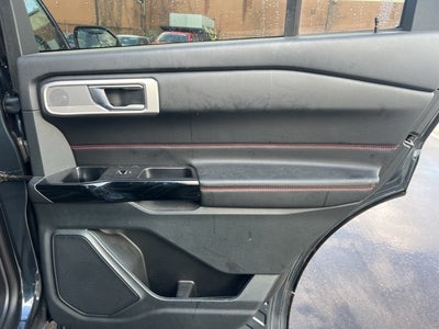 2024 Ford Explorer ST-Line