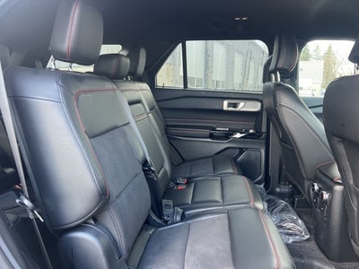 2024 Ford Explorer ST-Line