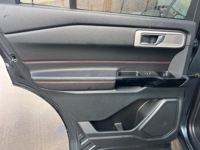 2024 Ford Explorer ST-Line