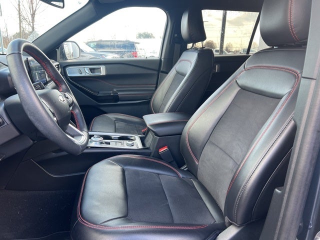 2024 Ford Explorer ST-Line