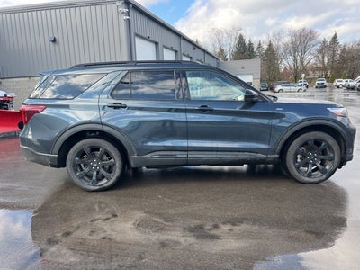 2024 Ford Explorer ST-Line
