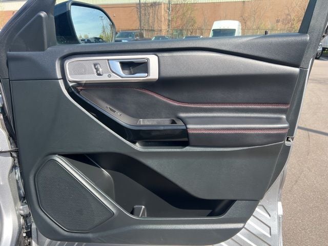 2024 Ford Explorer ST-Line