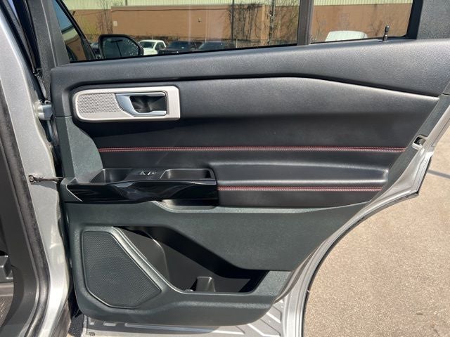 2024 Ford Explorer ST-Line