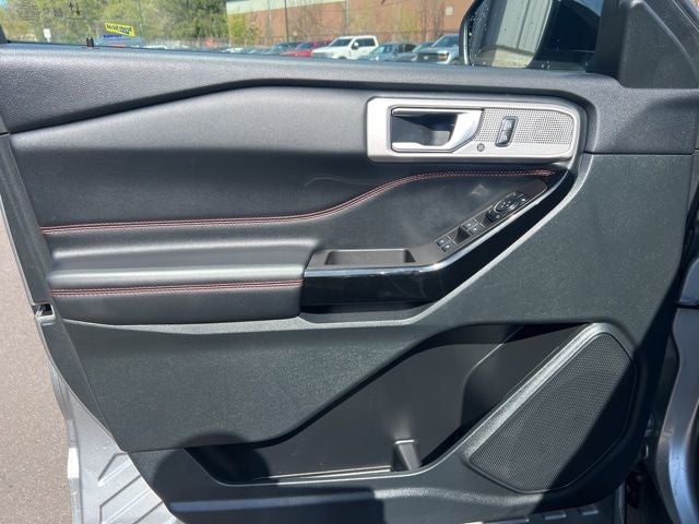 2024 Ford Explorer ST-Line