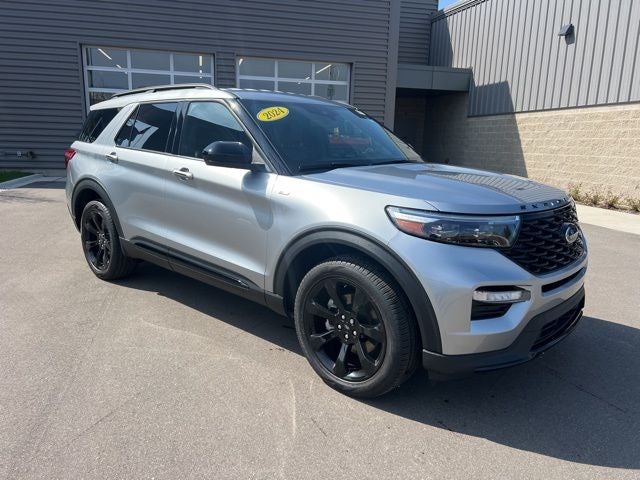 2024 Ford Explorer ST-Line