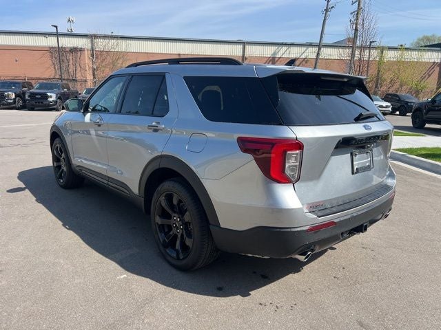 2024 Ford Explorer ST-Line