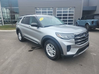 2025 Ford Explorer Active
