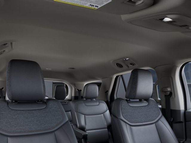 2027 Ford Explorer 4DR 4WD ACTIVE