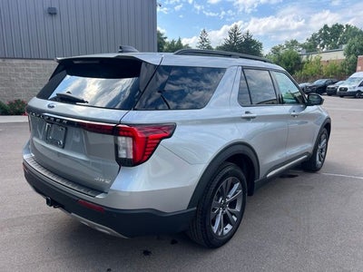 2025 Ford Explorer Active