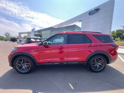 2025 Ford Explorer ST