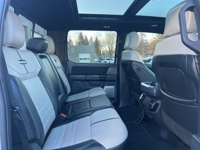 2022 Ford F-150 Lightning Platinum