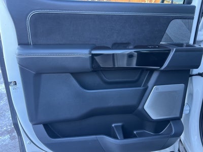 2022 Ford F-150 Lightning Platinum