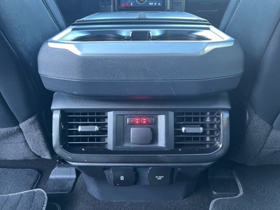 2022 Ford F-150 Lightning Platinum