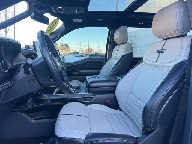 2022 Ford F-150 Lightning Platinum