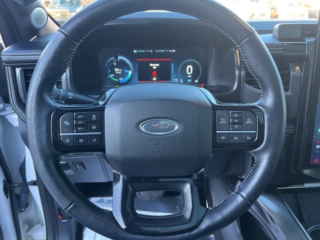 2022 Ford F-150 Lightning Platinum