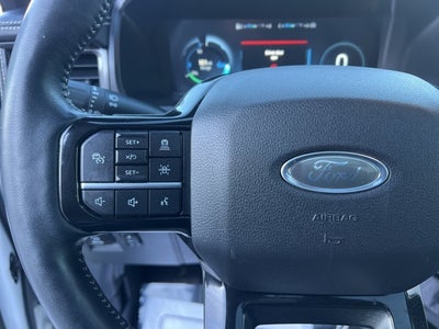 2022 Ford F-150 Lightning Platinum