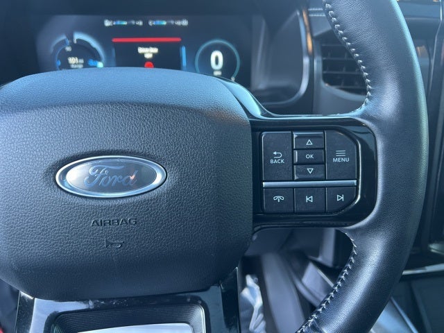 2022 Ford F-150 Lightning Platinum